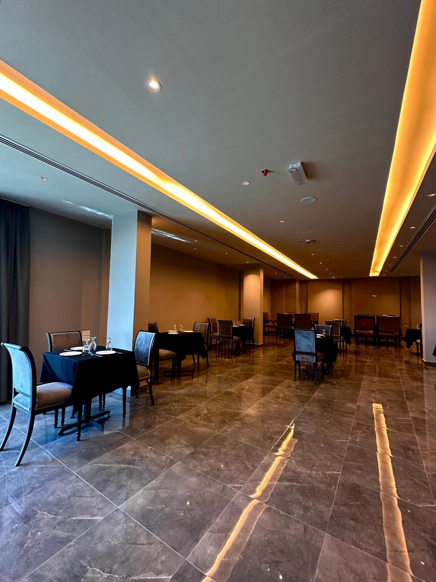 Mirador Hotel Manama Dış mekan fotoğraf
